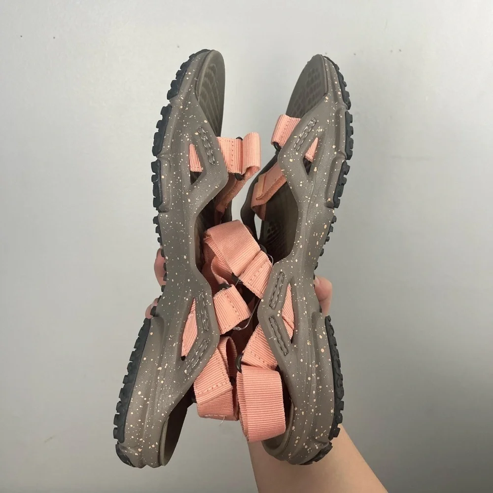Merrell Women's Hydrotrekker Strap Water Shoe pink size women’s 11